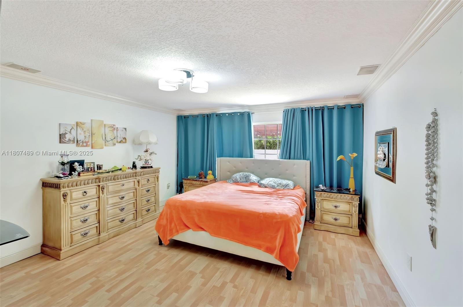 8360 NW 159th Ter Miami Lakes, FL 33016