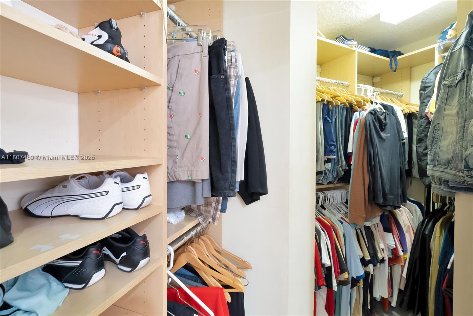 8360 NW 159th Ter Miami Lakes, FL 33016