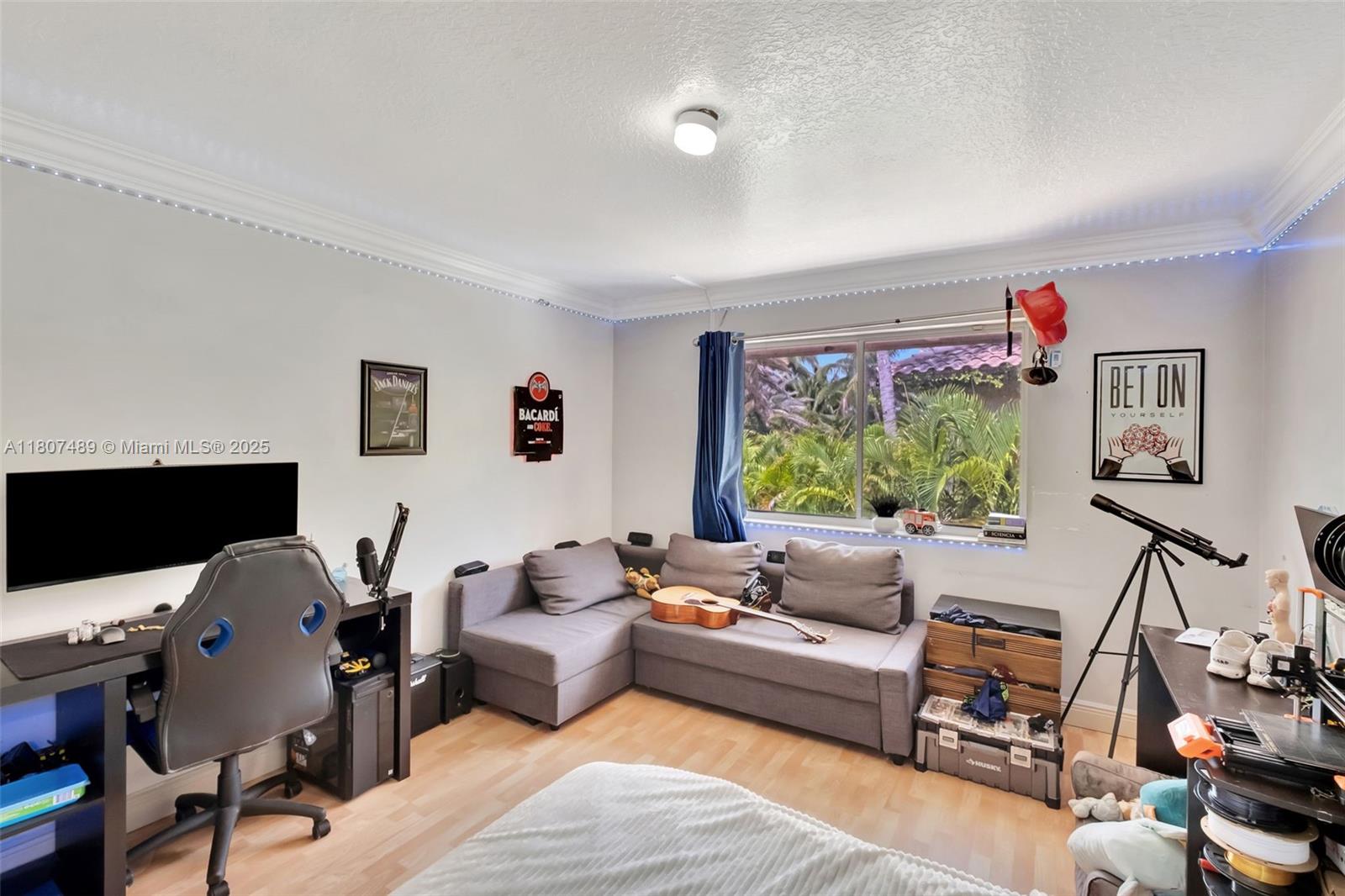 8360 NW 159th Ter Miami Lakes, FL 33016