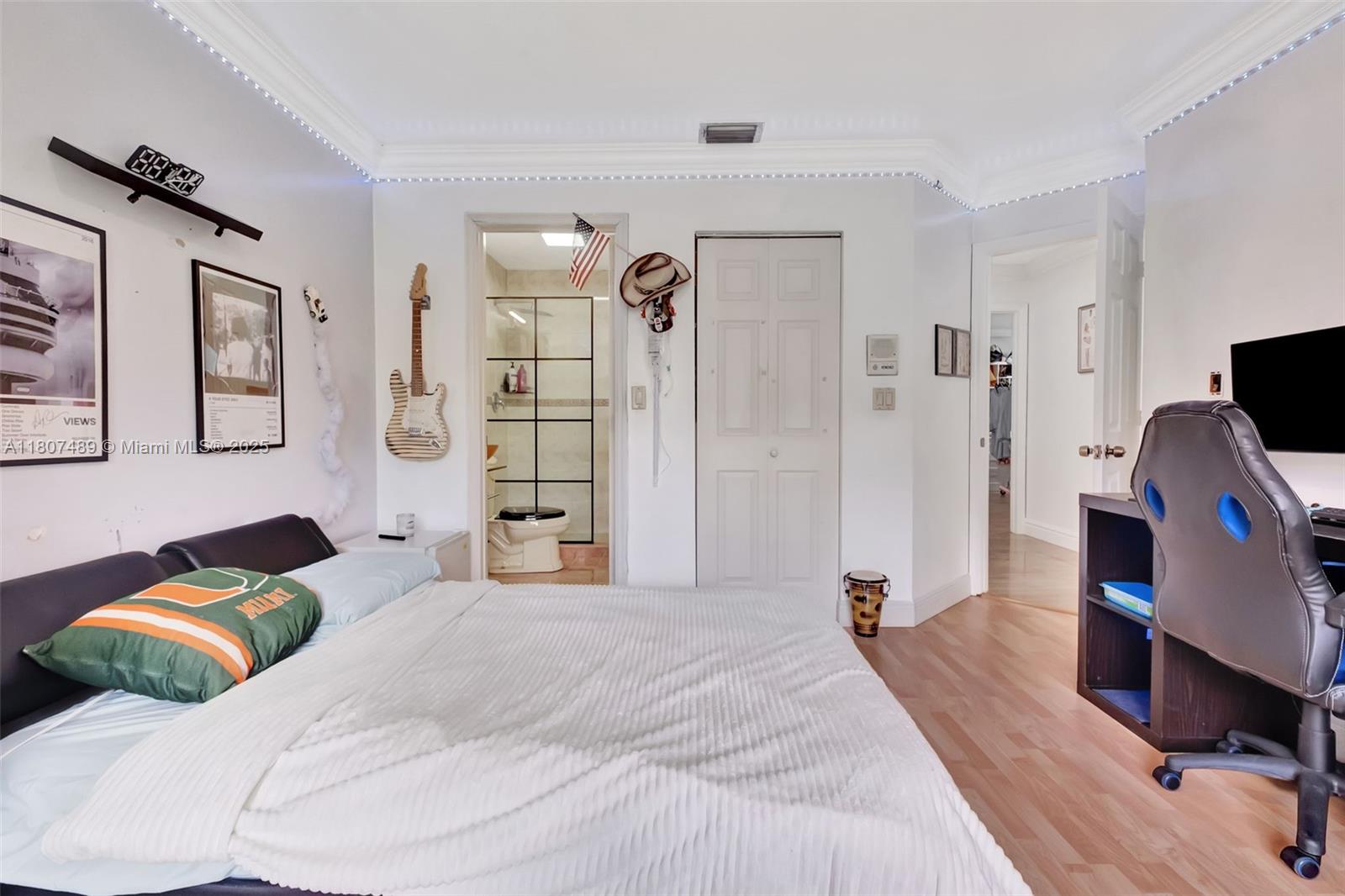 8360 NW 159th Ter Miami Lakes, FL 33016