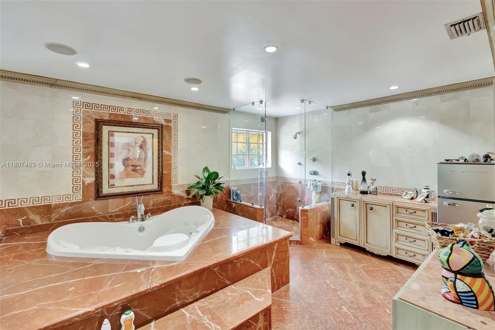 8360 NW 159th Ter Miami Lakes, FL 33016