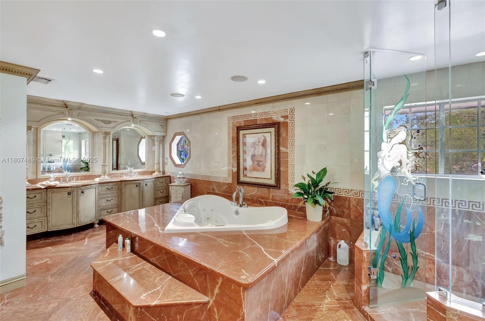 8360 NW 159th Ter Miami Lakes, FL 33016