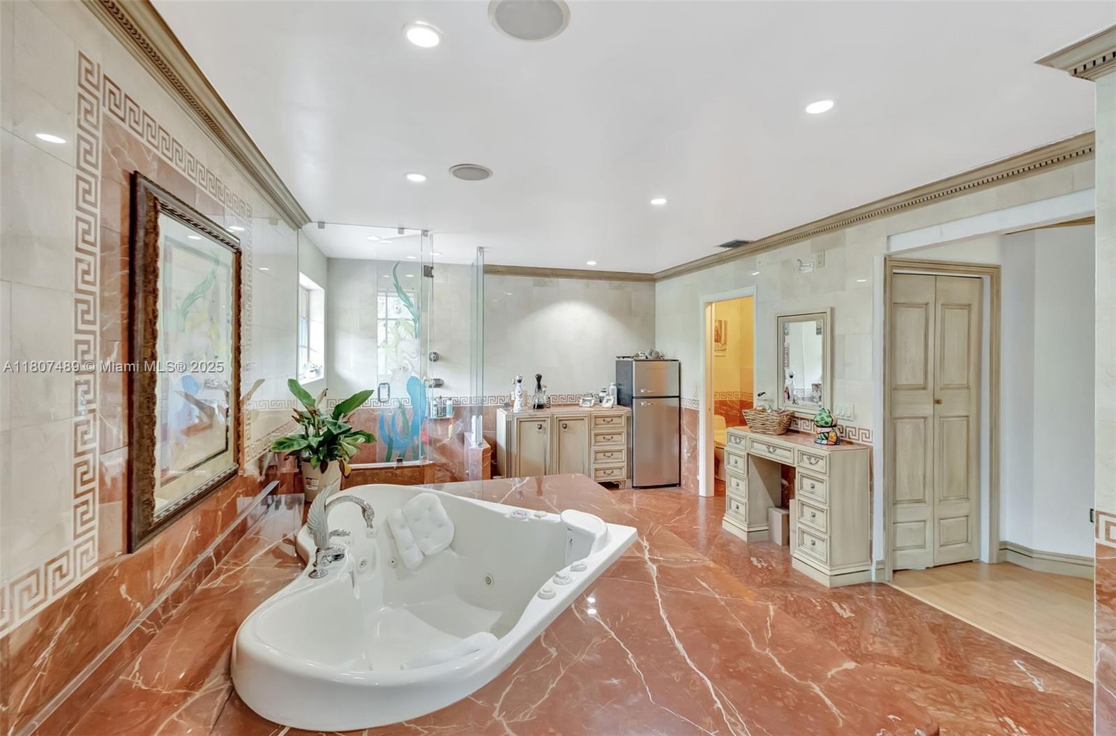 8360 NW 159th Ter Miami Lakes, FL 33016