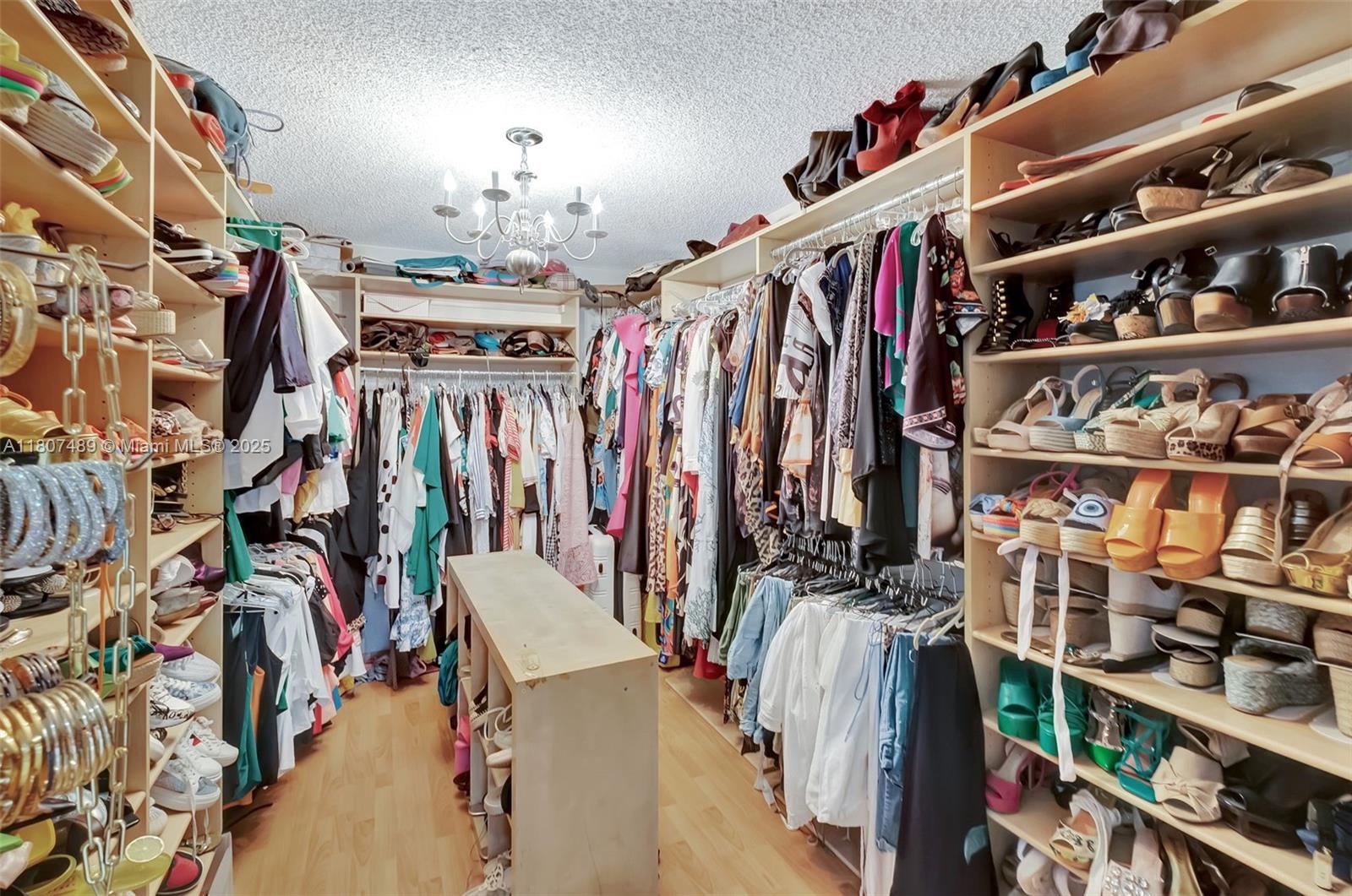 8360 NW 159th Ter Miami Lakes, FL 33016