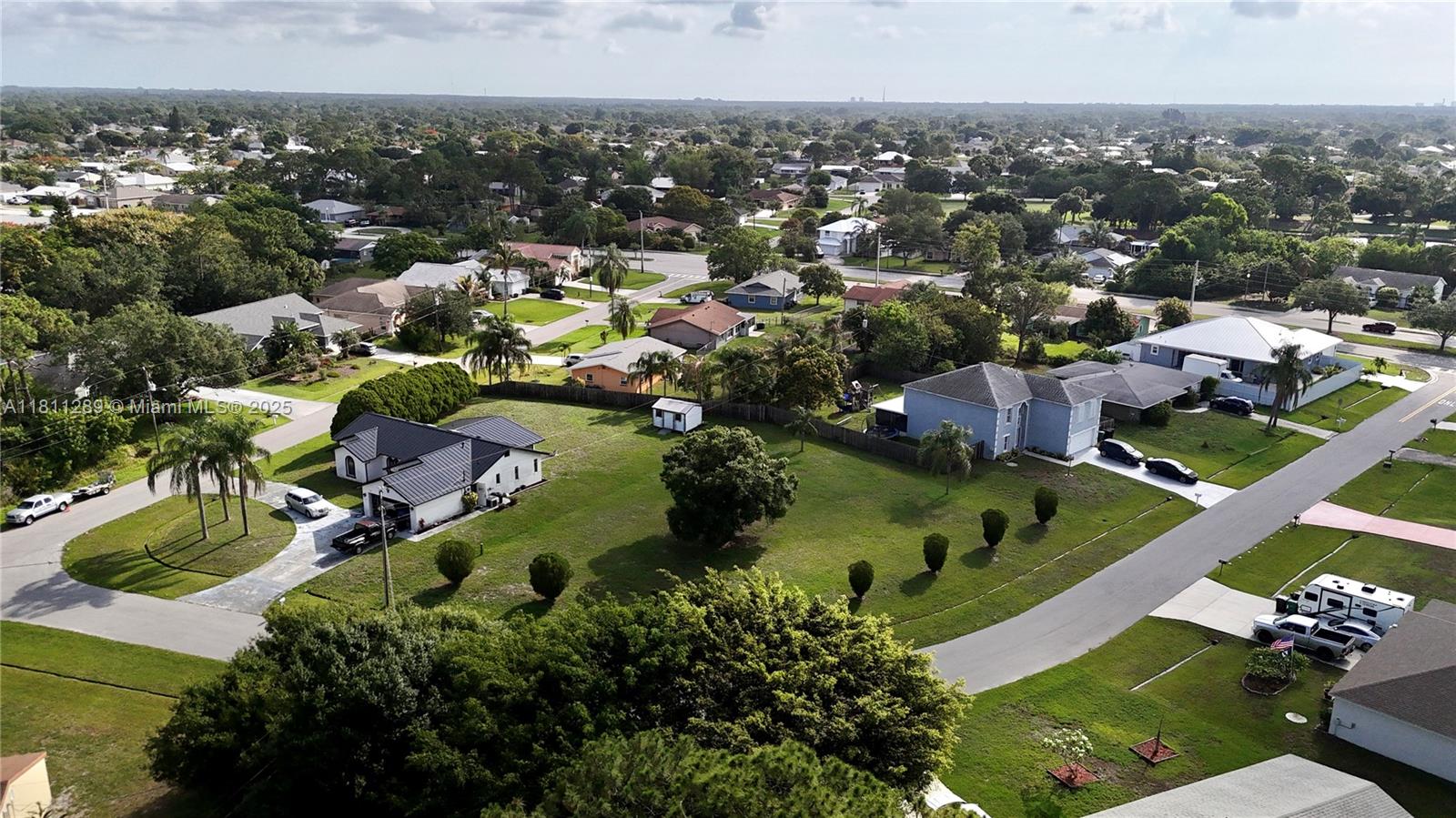 173 Lancaster Ave Port St Lucie, FL 34984