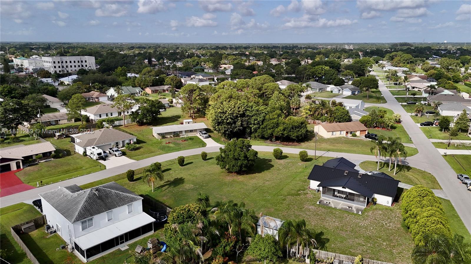 173 Lancaster Ave Port St Lucie, FL 34984