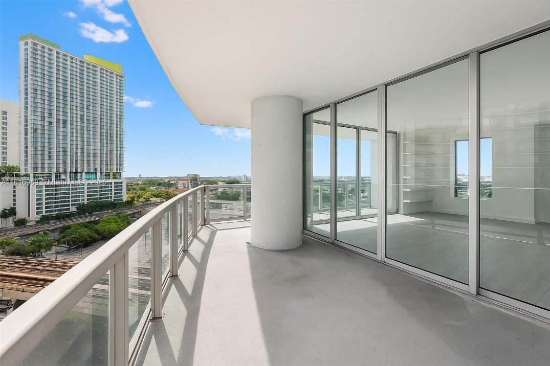 image Riverfront | Faena Distri3