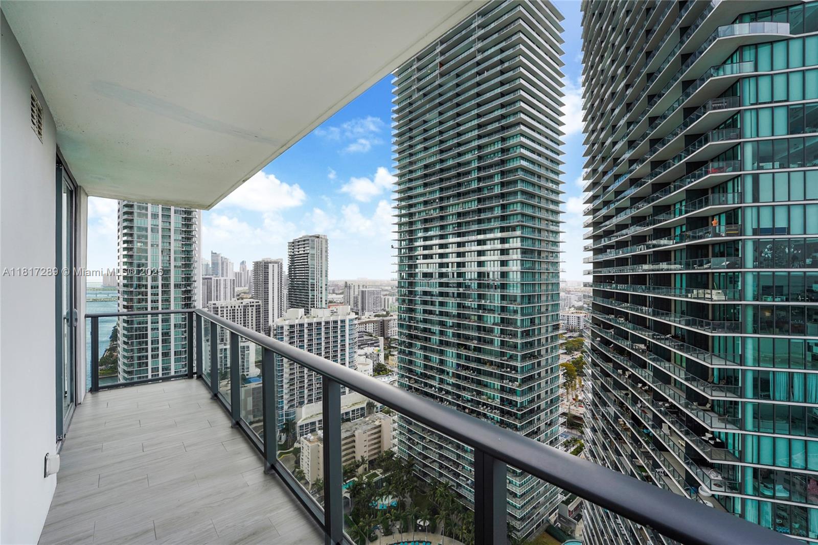 image One Paraiso Condo9