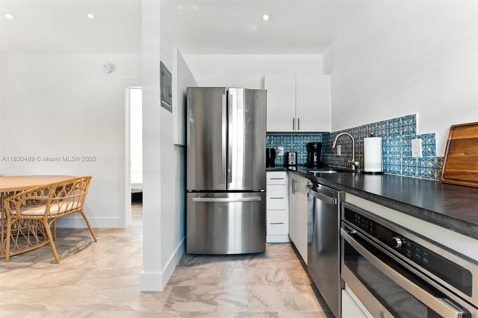 3615 Thomas Ave #16,Miami, FL 33133