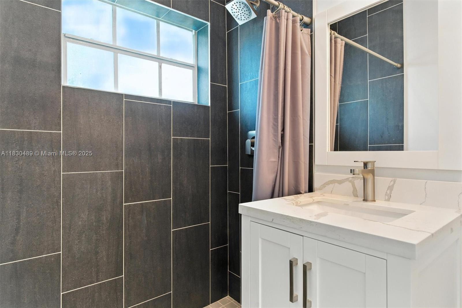 3615 Thomas Ave #16,Miami, FL 33133