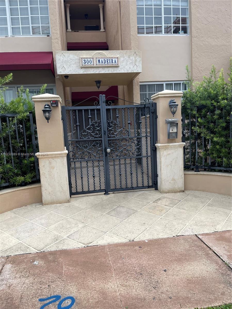 300 Madeira Ave #204