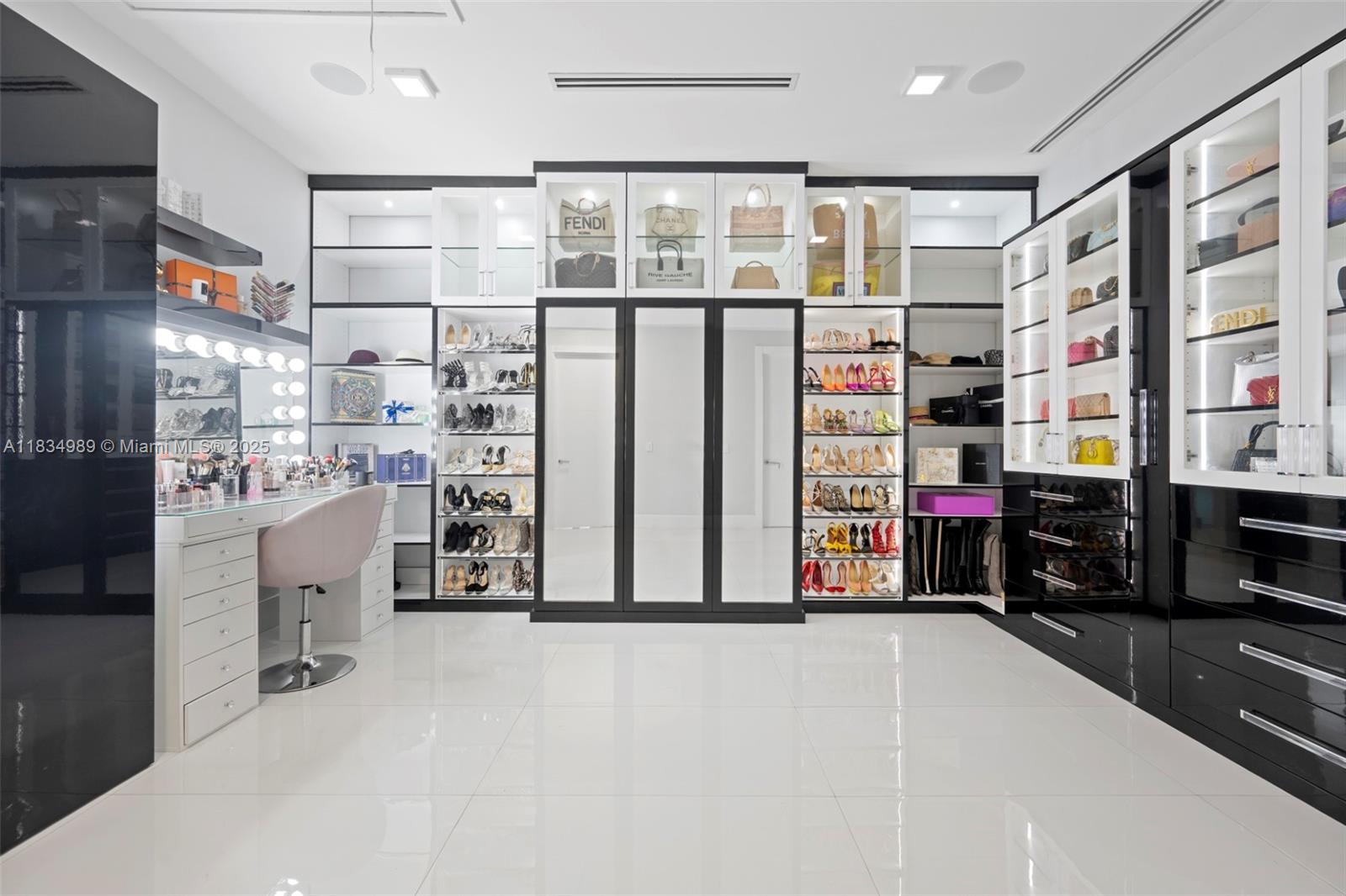 11350 NW 8th St Plantation, FL 33325