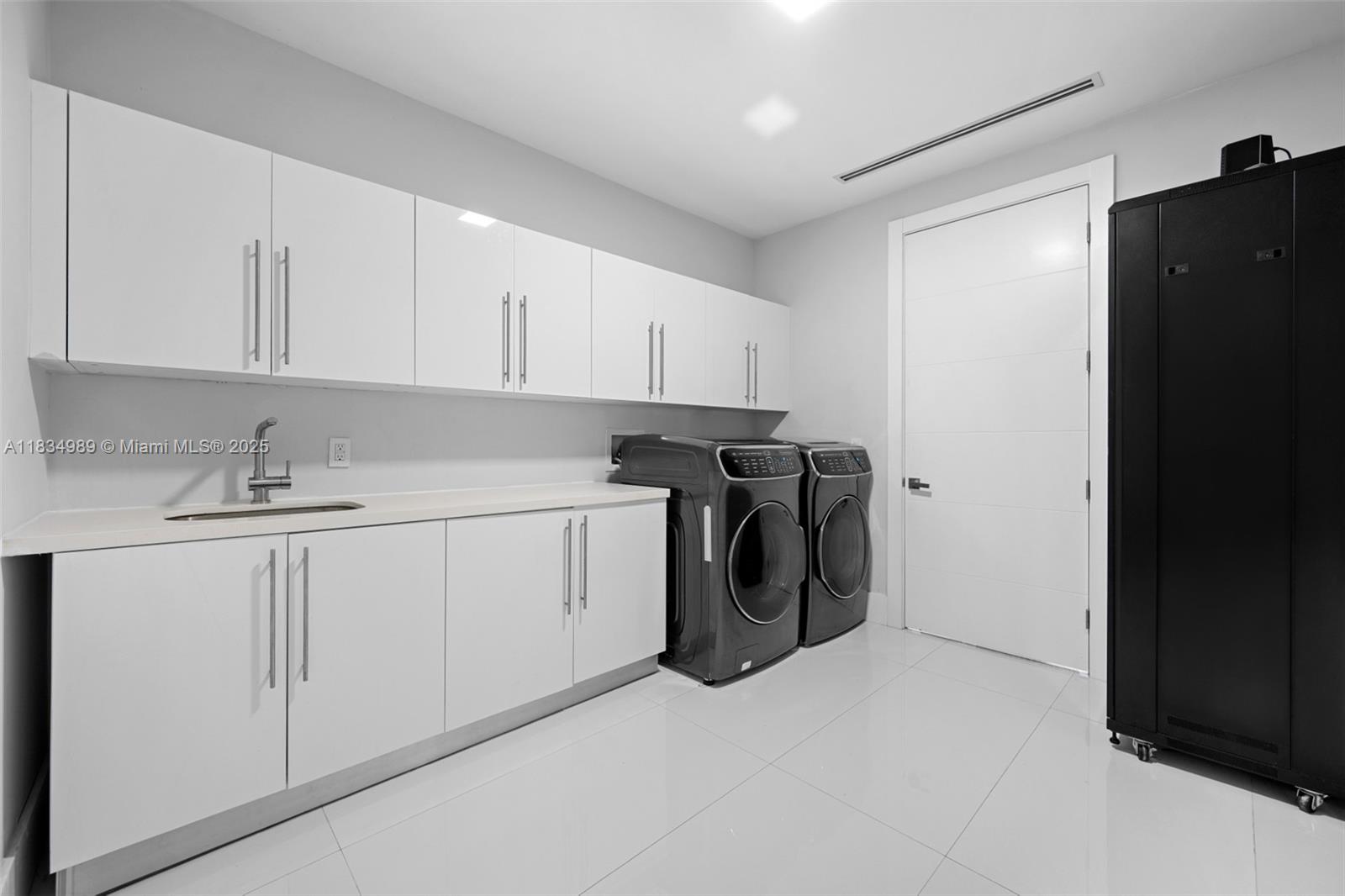 11350 NW 8th St Plantation, FL 33325