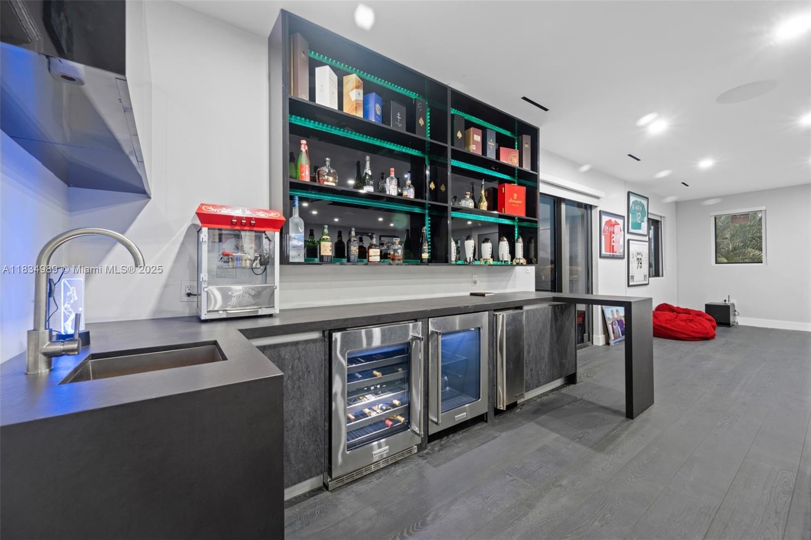 11350 NW 8th St Plantation, FL 33325