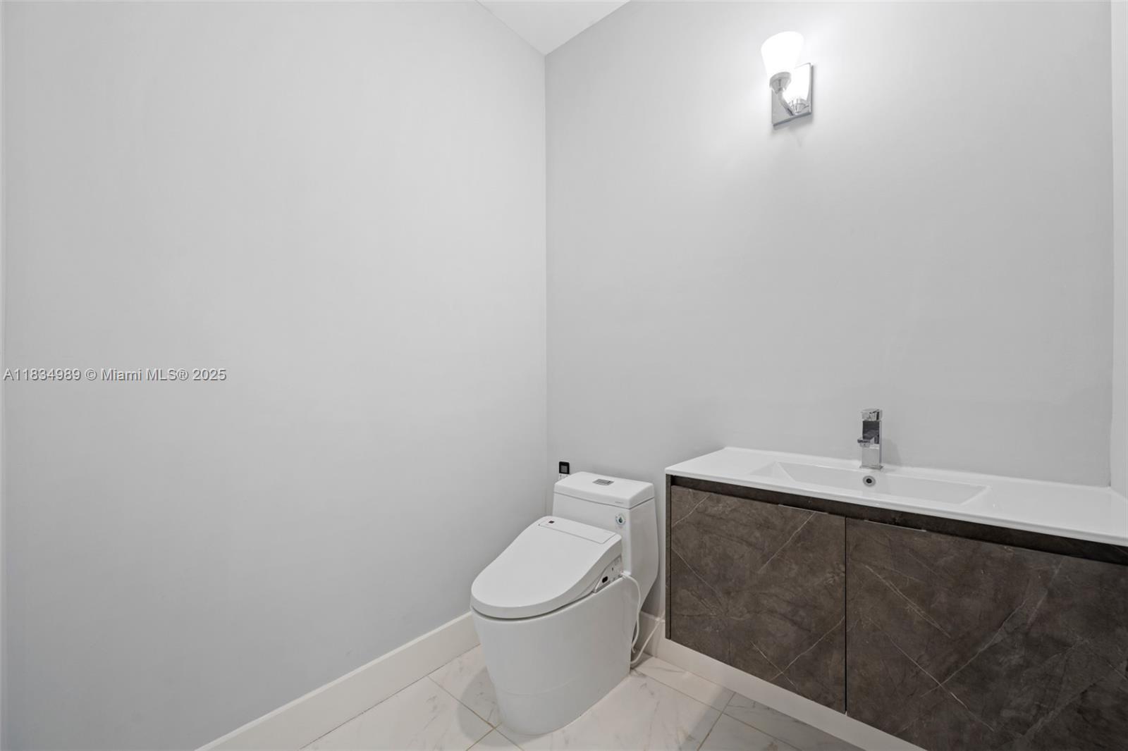 11350 NW 8th St Plantation, FL 33325