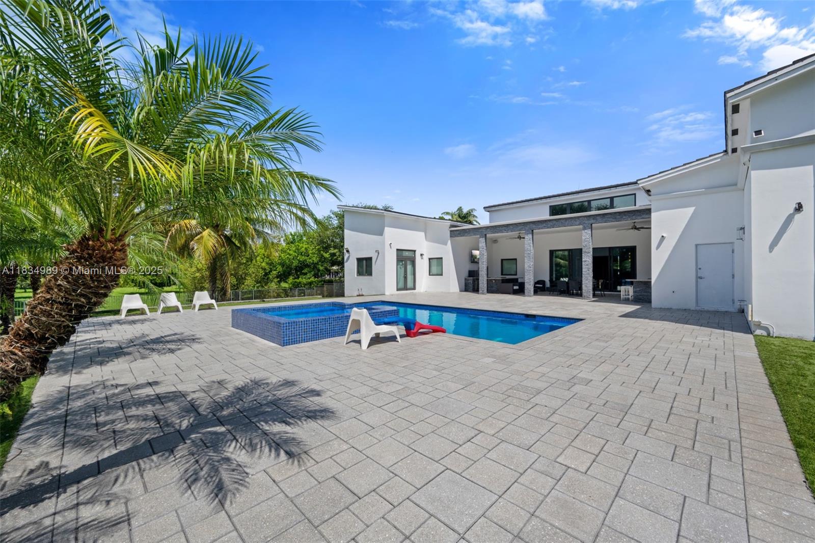 11350 NW 8th St Plantation, FL 33325