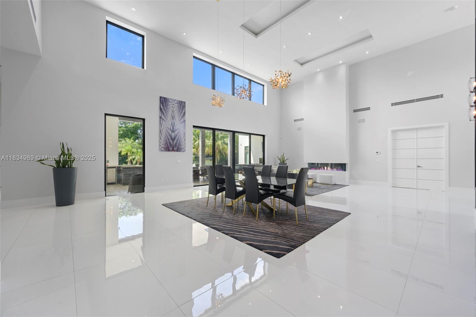 11350 NW 8th St Plantation, FL 33325