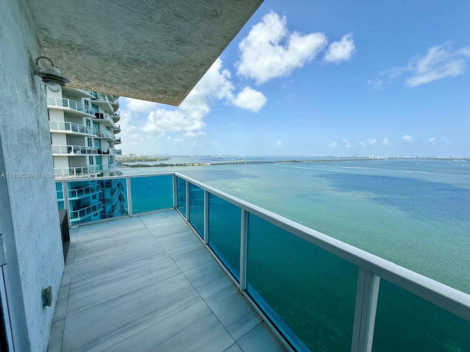 image Star Lofts On The Bay Con16