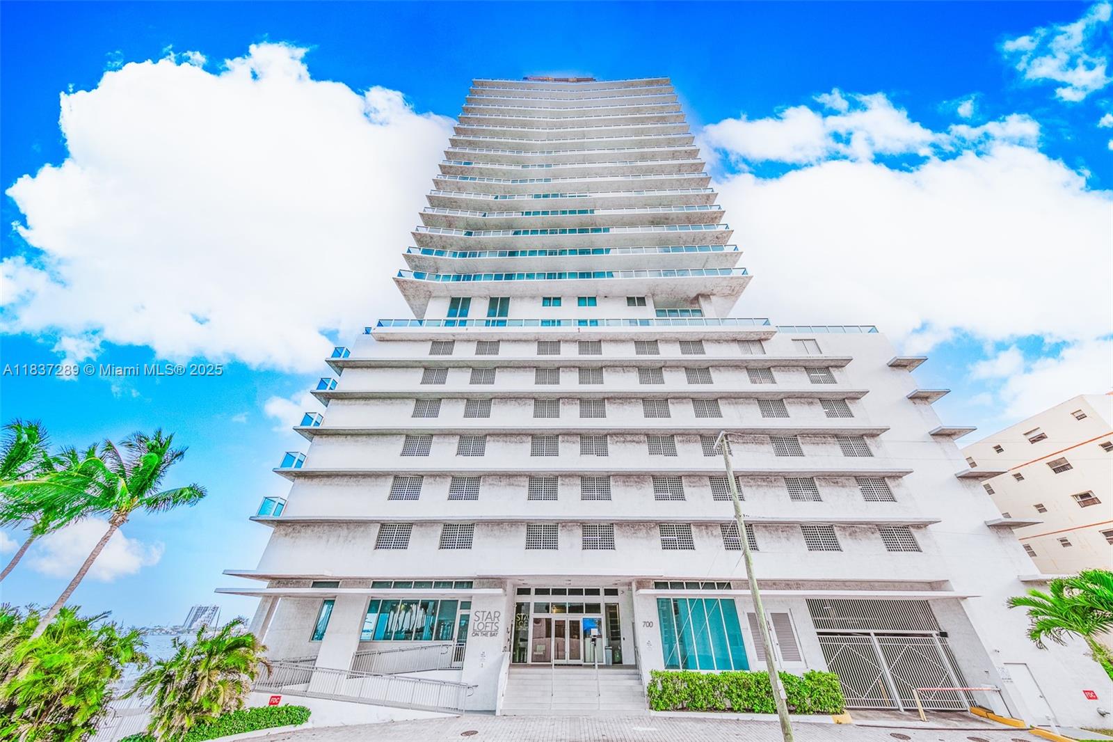 image Star Lofts On The Bay Con24