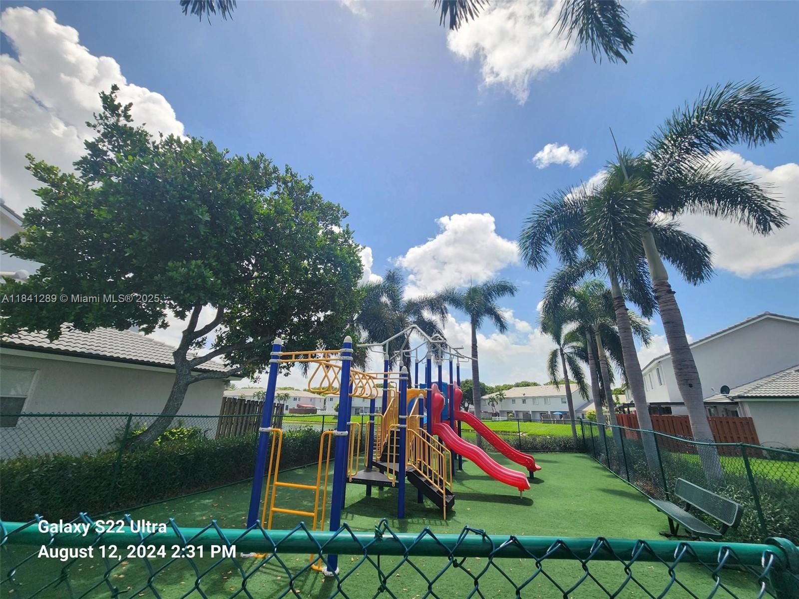 12174 SW 143rd Ln #11-4 Miami, FL 33186