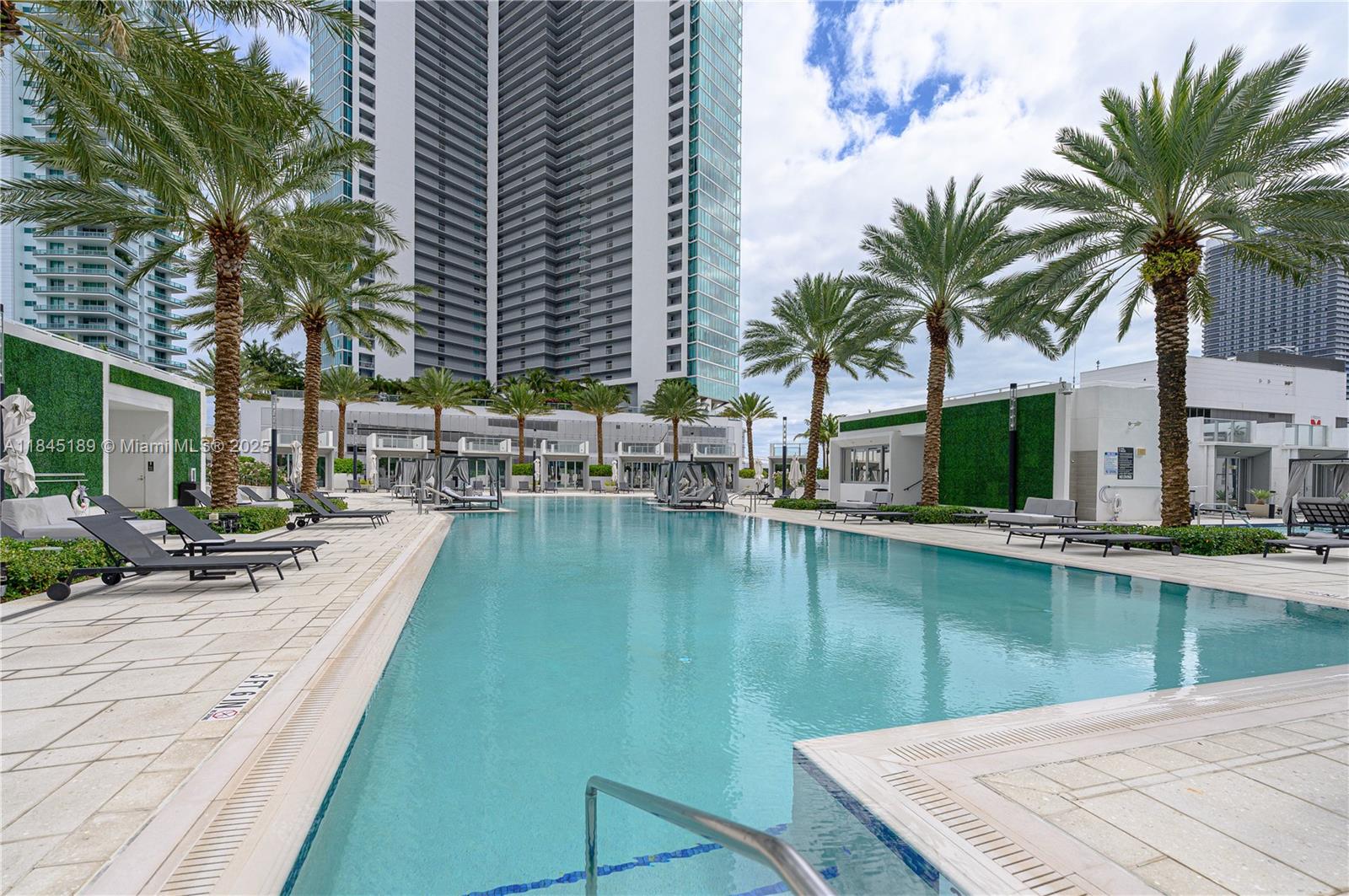 image Paramount Miami31