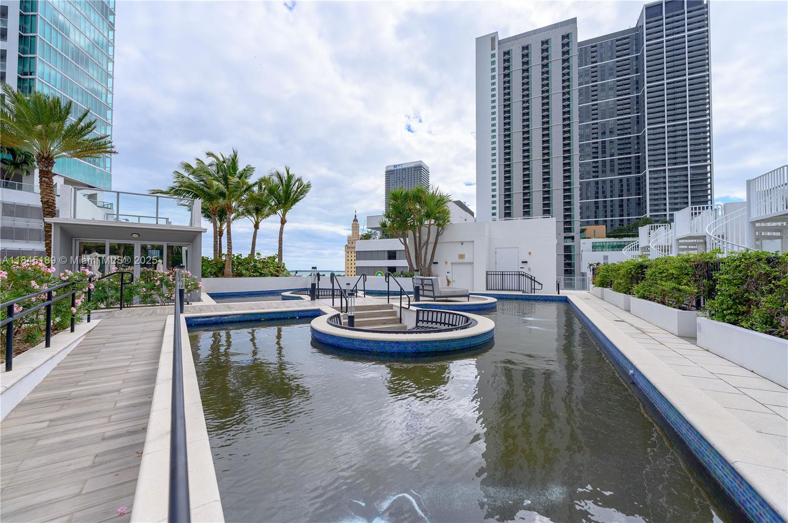 image Paramount Miami34