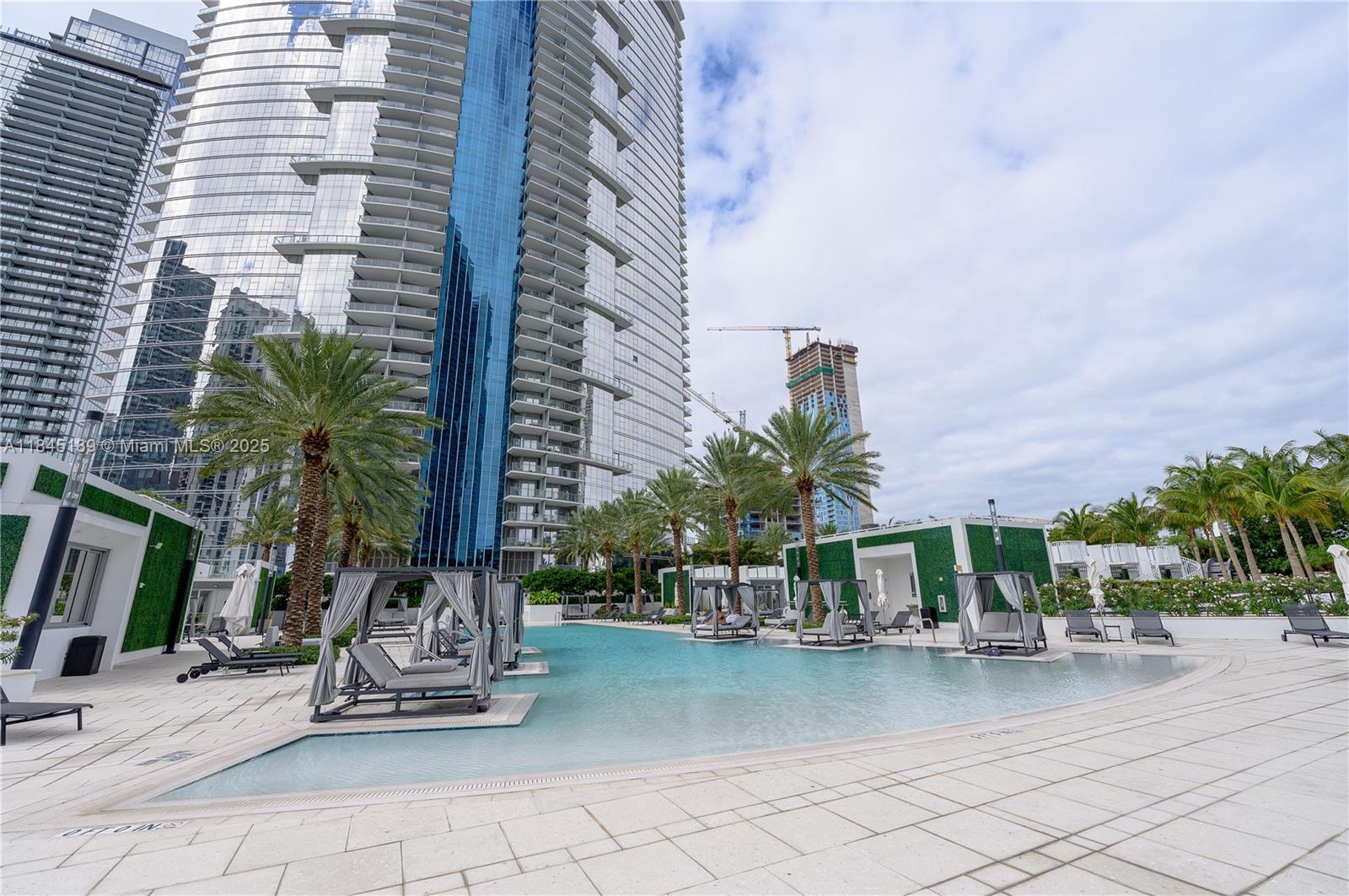 image Paramount Miami35