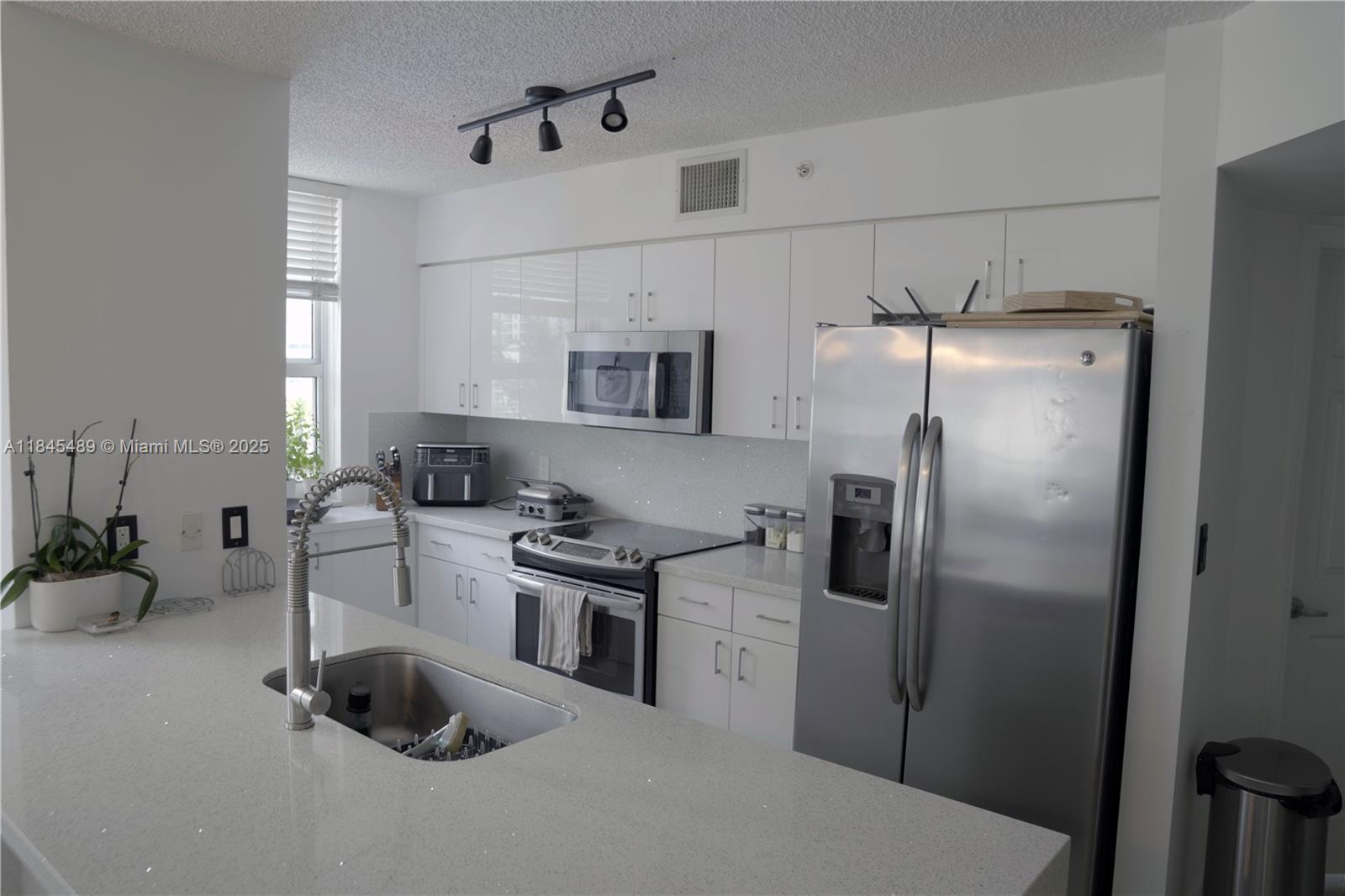 image The Mark On Brickell18