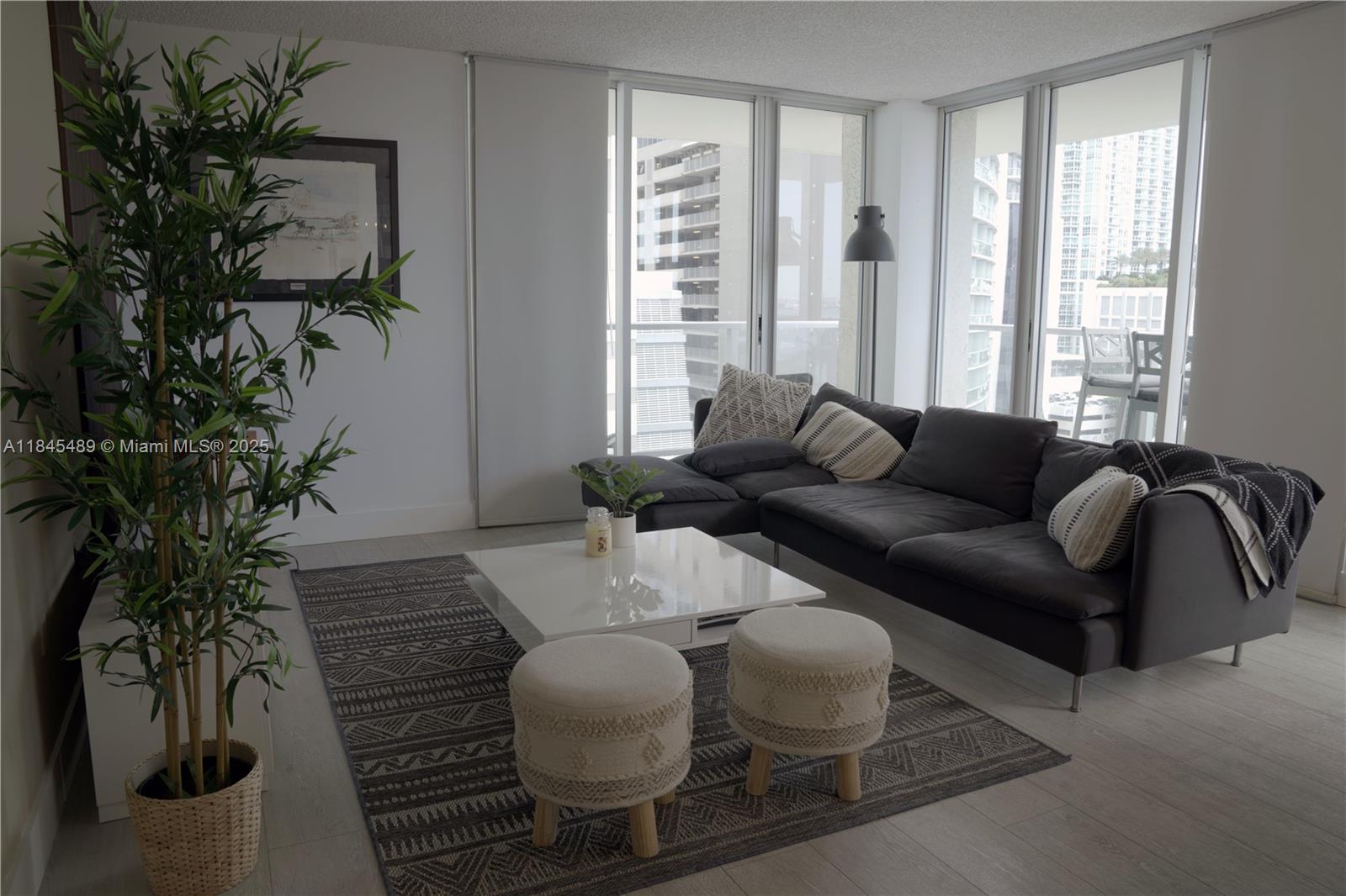 image The Mark On Brickell2