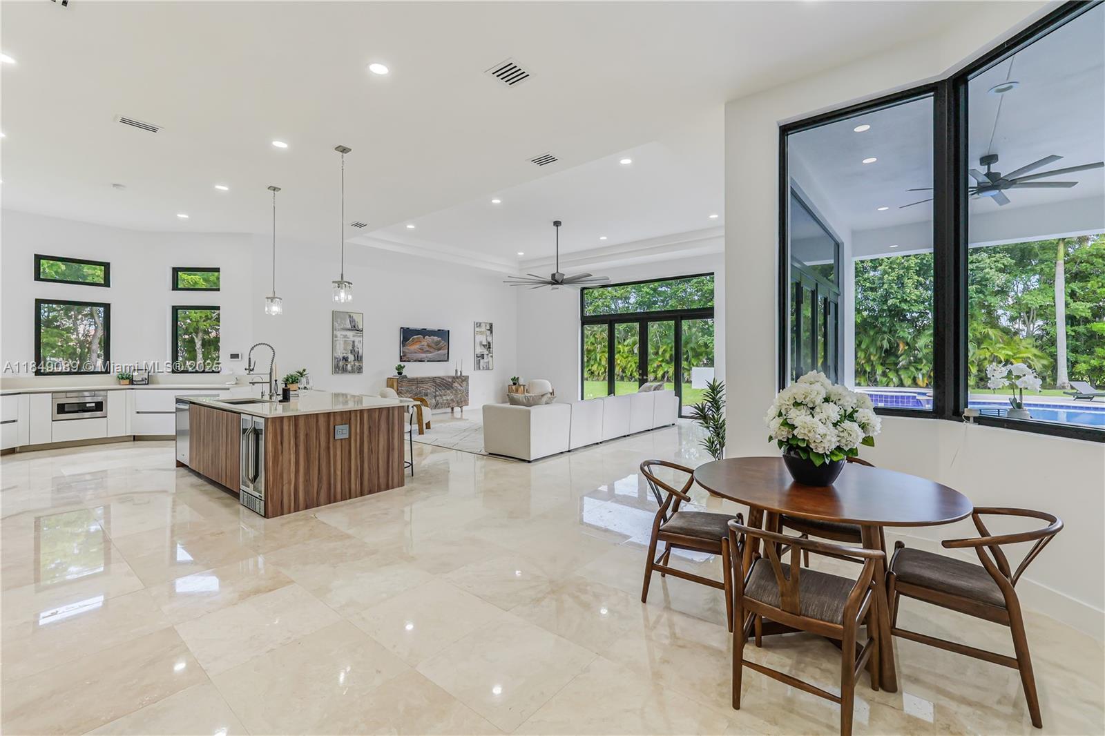 601 Ranch Rd Weston, FL 33326