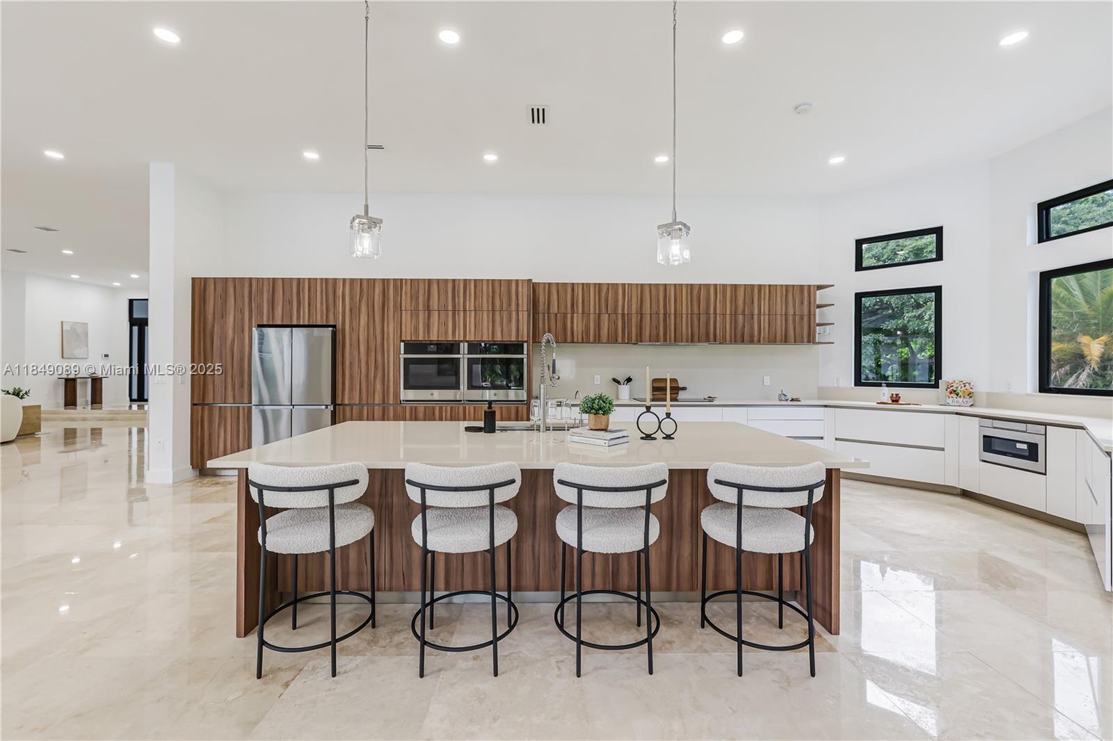 601 Ranch Rd Weston, FL 33326