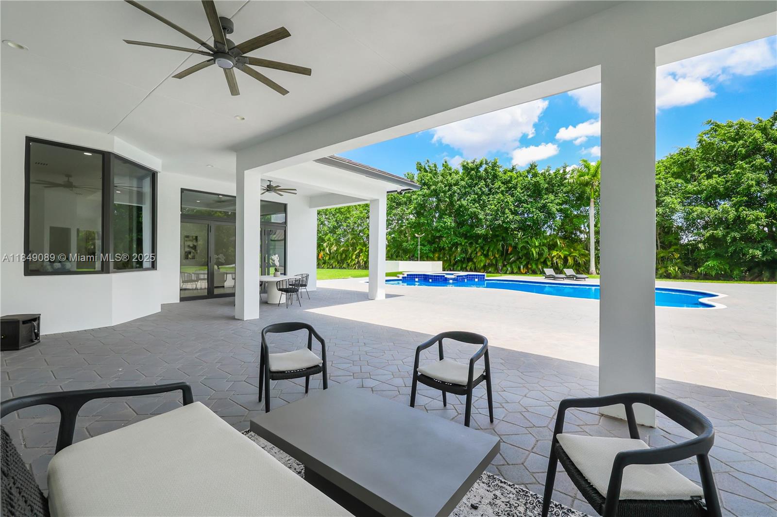 601 Ranch Rd Weston, FL 33326