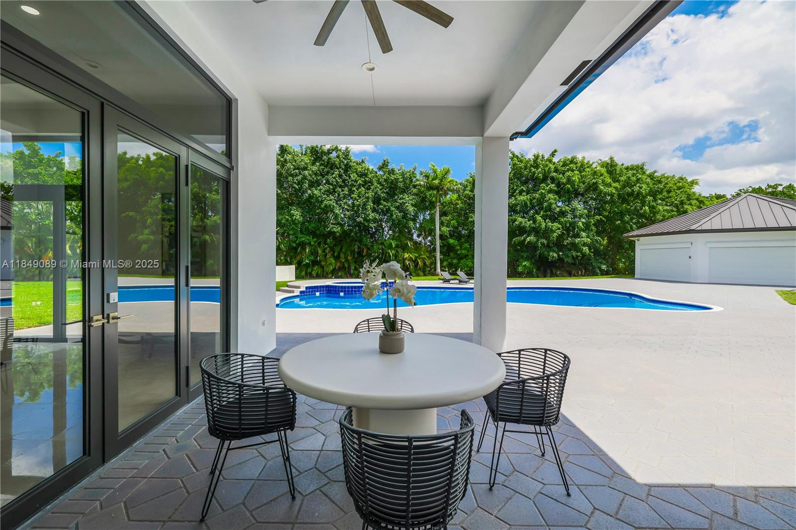 601 Ranch Rd Weston, FL 33326