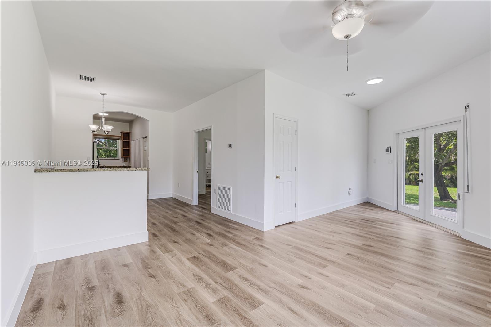 601 Ranch Rd Weston, FL 33326