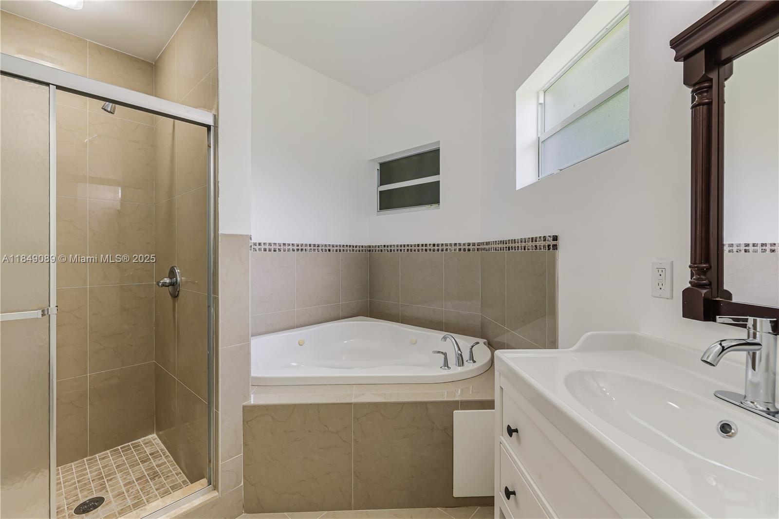 601 Ranch Rd Weston, FL 33326