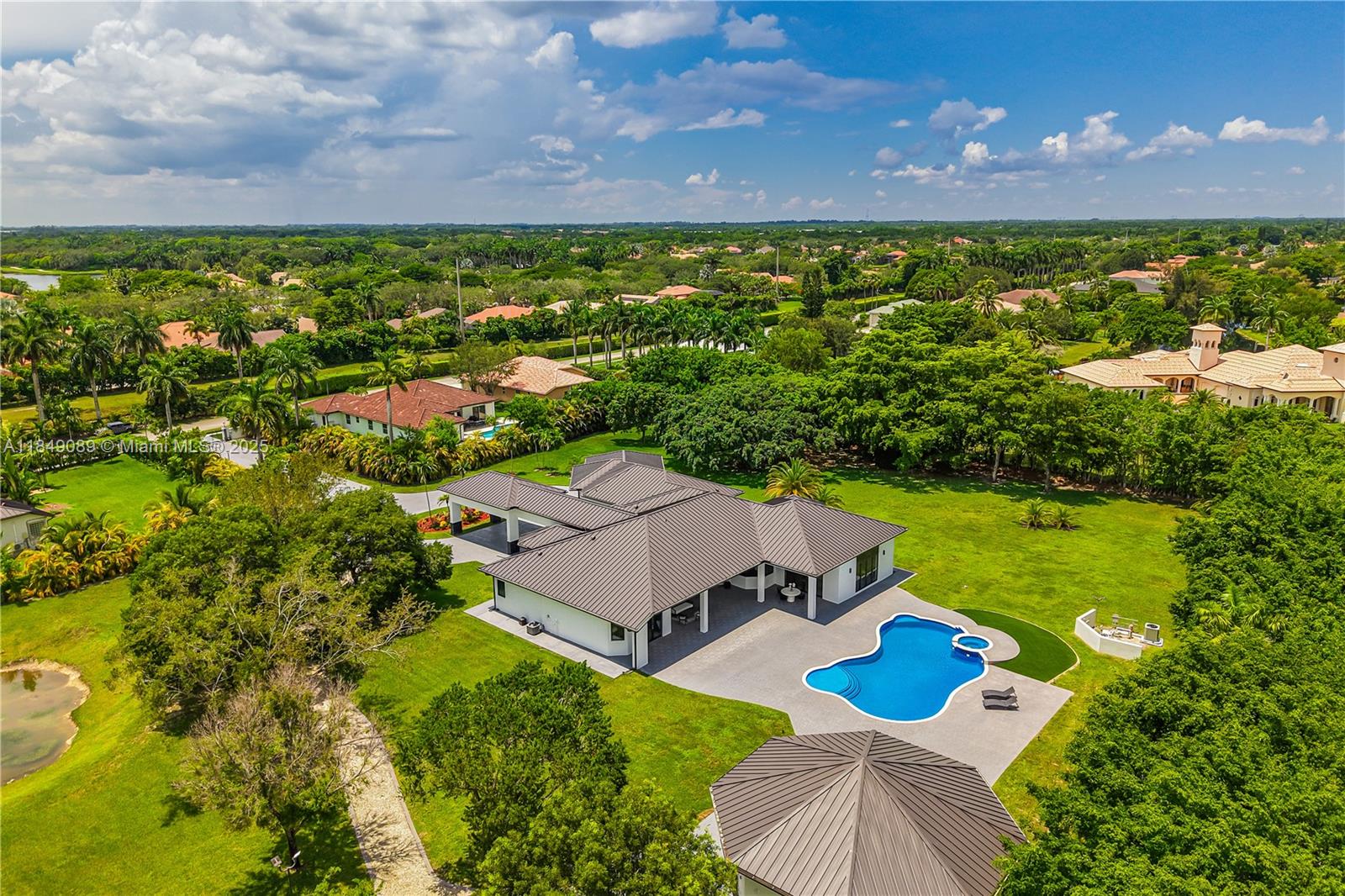 601 Ranch Rd Weston, FL 33326