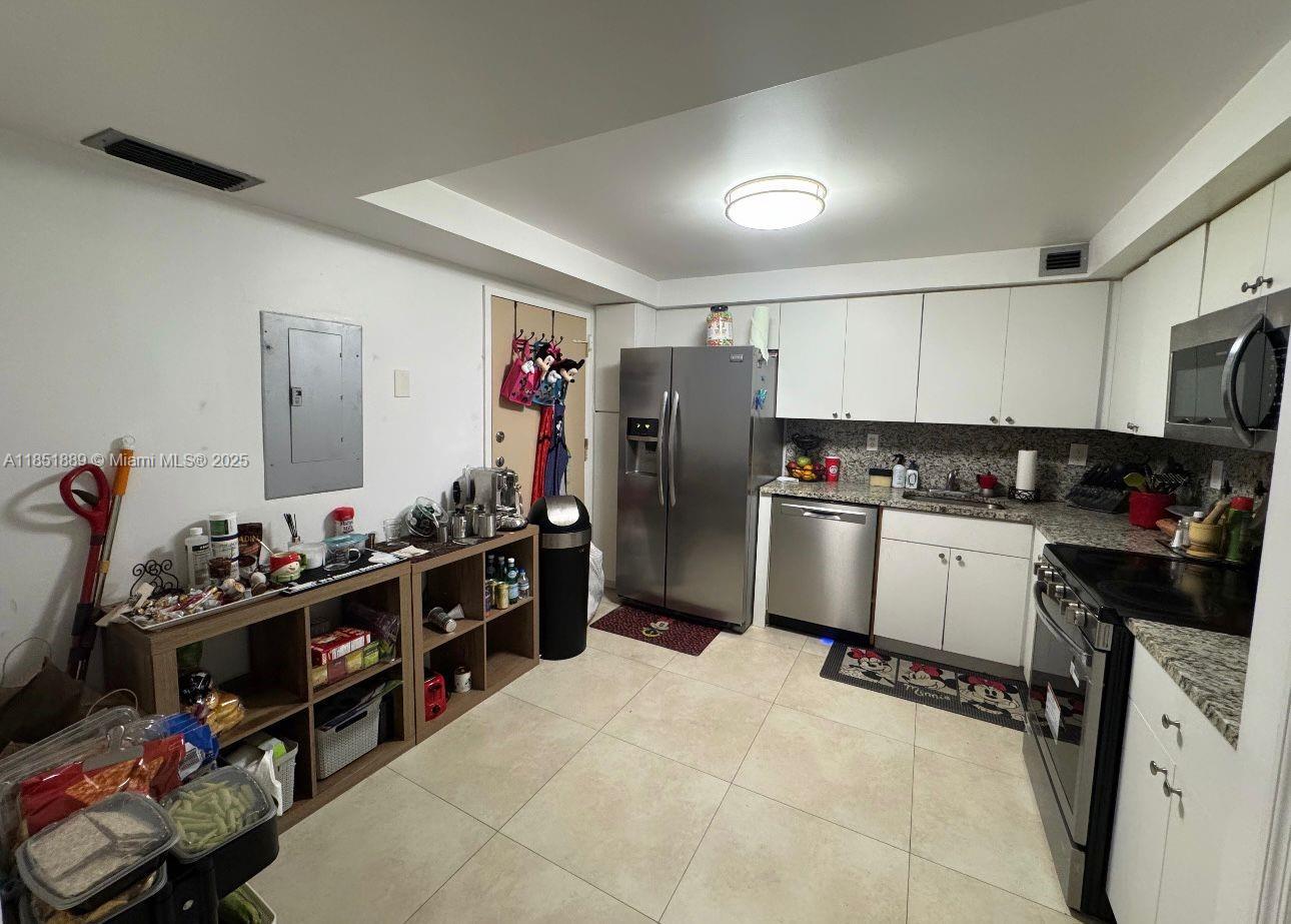 7118 Bonita Dr #803