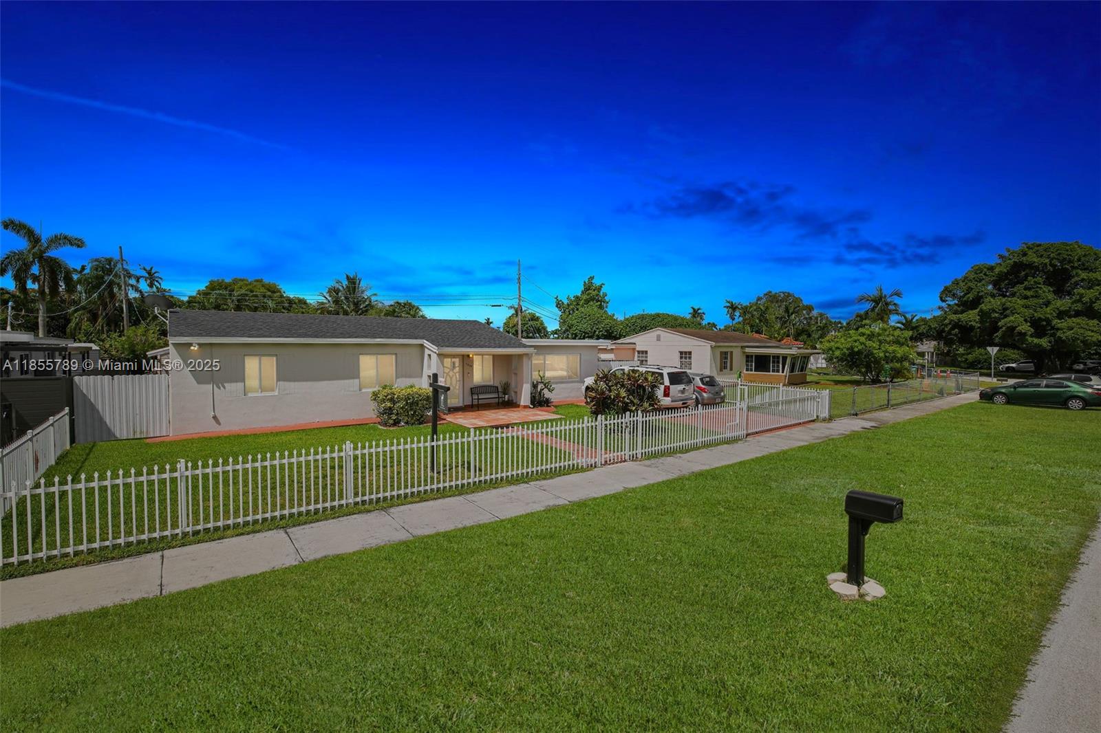 7550 SW 28th St Rd