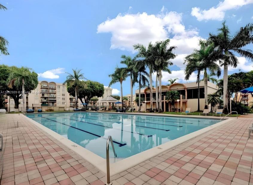 9310 Fontainebleau Blvd #307 Miami, FL 33172