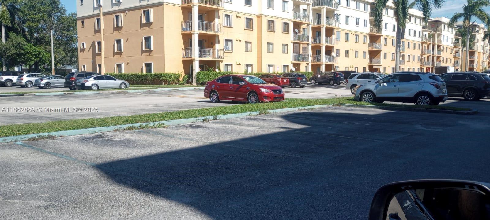 9310 Fontainebleau Blvd #307 Miami, FL 33172