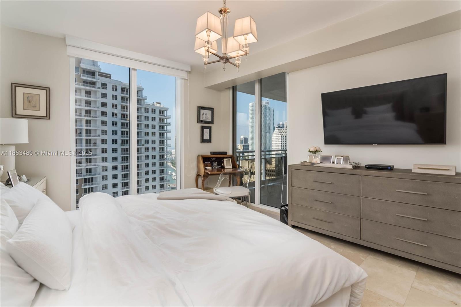 image Carbonell Condo9