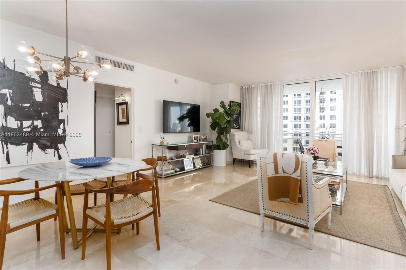 image Carbonell Condo4