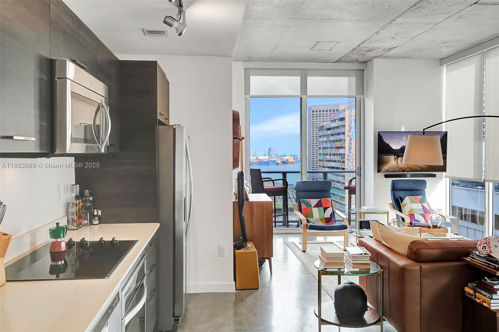 image Centro Condominium20