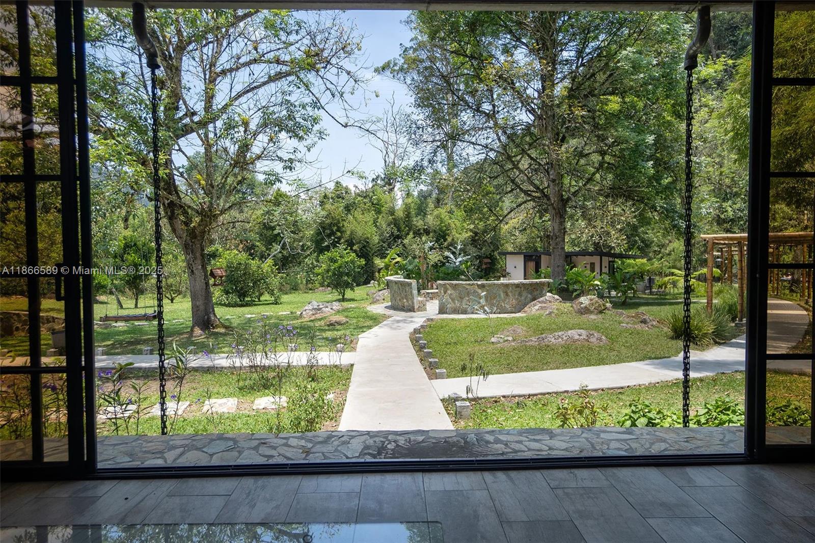 Via a La Florida Vereda #km 7,la Bananera Pereira Risaralda Col Pereira, RI, 660017