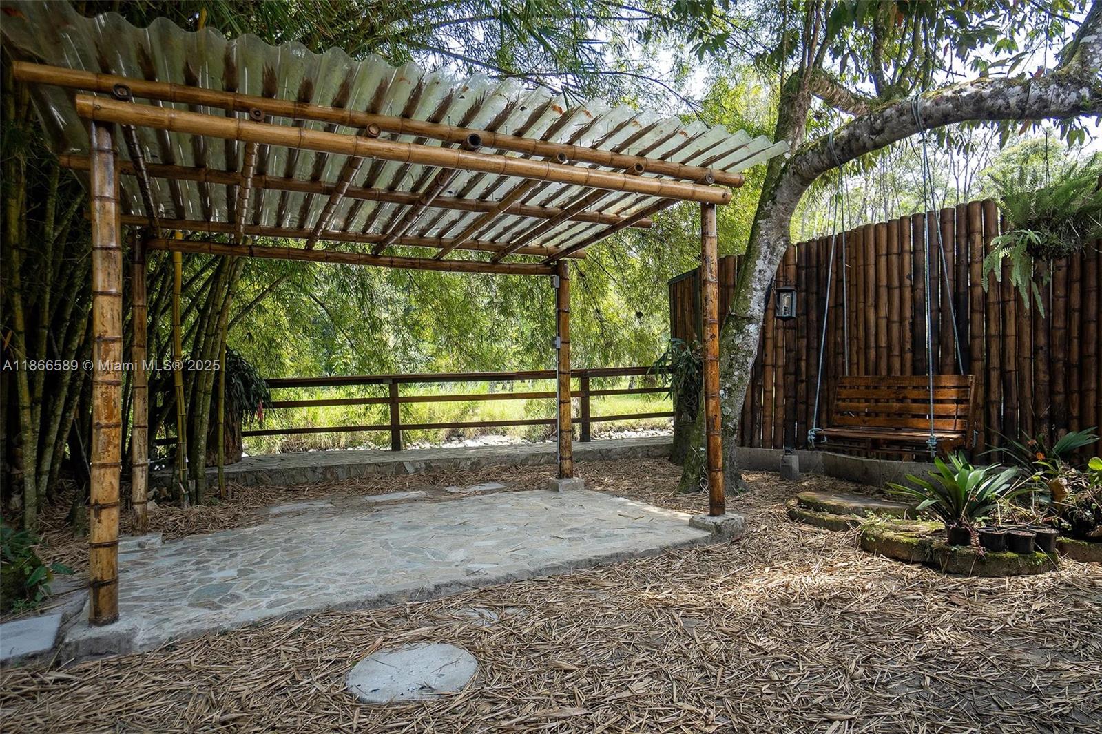 Via a La Florida Vereda #km 7,la Bananera Pereira Risaralda Col Pereira, RI, 660017