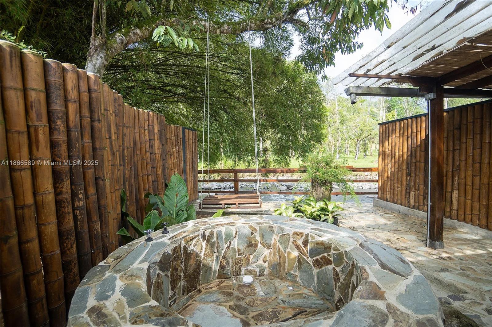 Via a La Florida Vereda #km 7,la Bananera Pereira Risaralda Col Pereira, RI, 660017