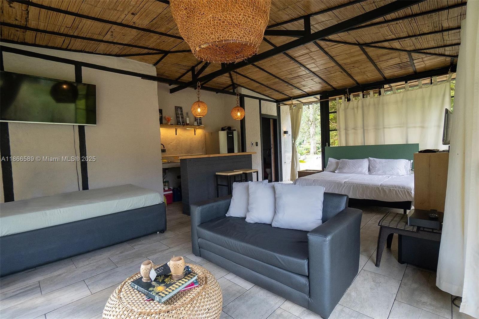 Via a La Florida Vereda #km 7,la Bananera Pereira Risaralda Col Pereira, RI, 660017