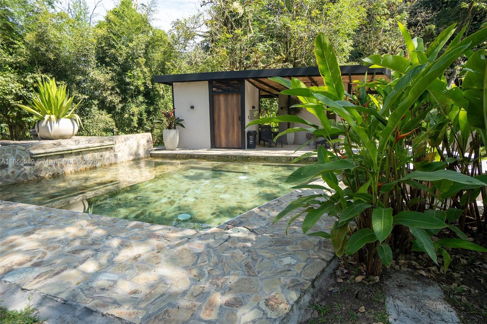 Via a La Florida Vereda #km 7,la Bananera Pereira Risaralda Col Pereira, RI, 660017