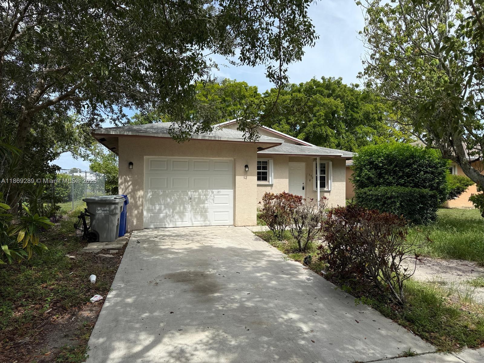 1592 NW 7th Ter