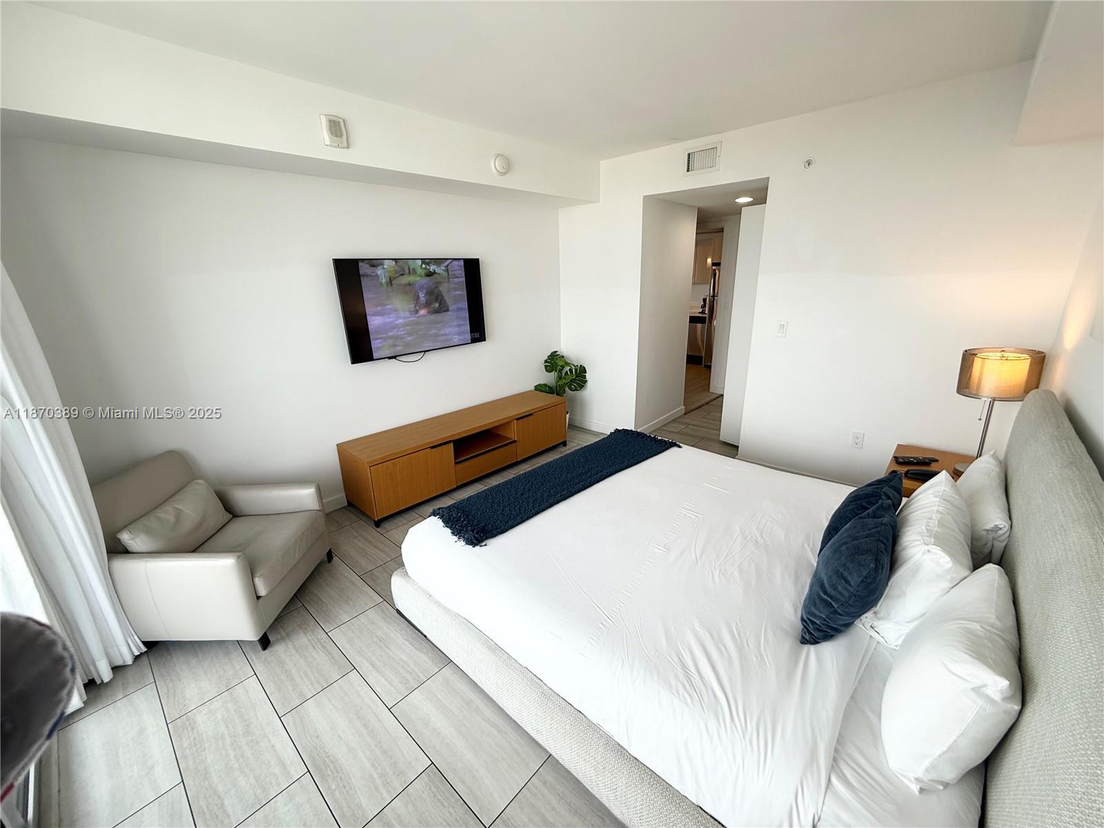 image Beachwalk8